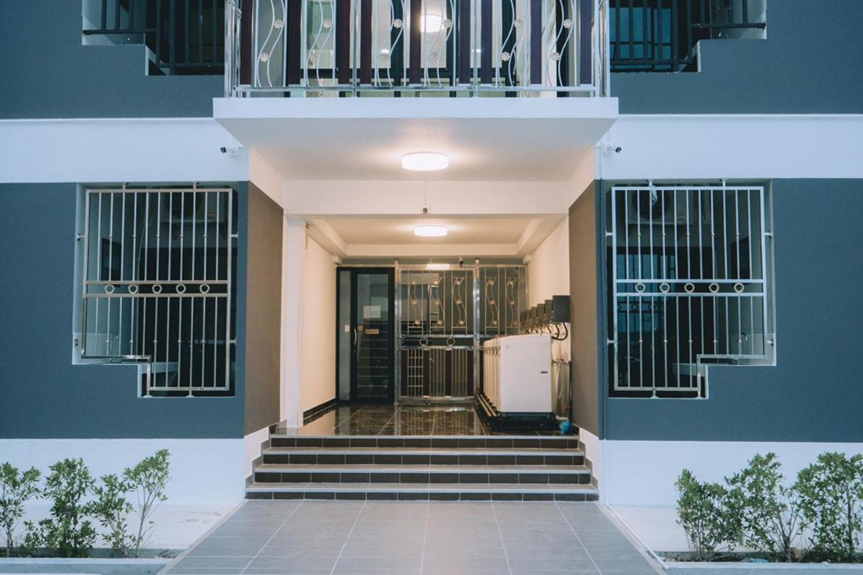 Pattanagorn Mansion พัฒนากร แมนชั่น Apartman Rayong Kültér fotó